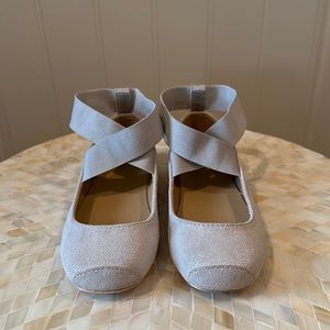 Janie and Jack toddler’s suede ballet flat, sparkly grey, size 11, EUC